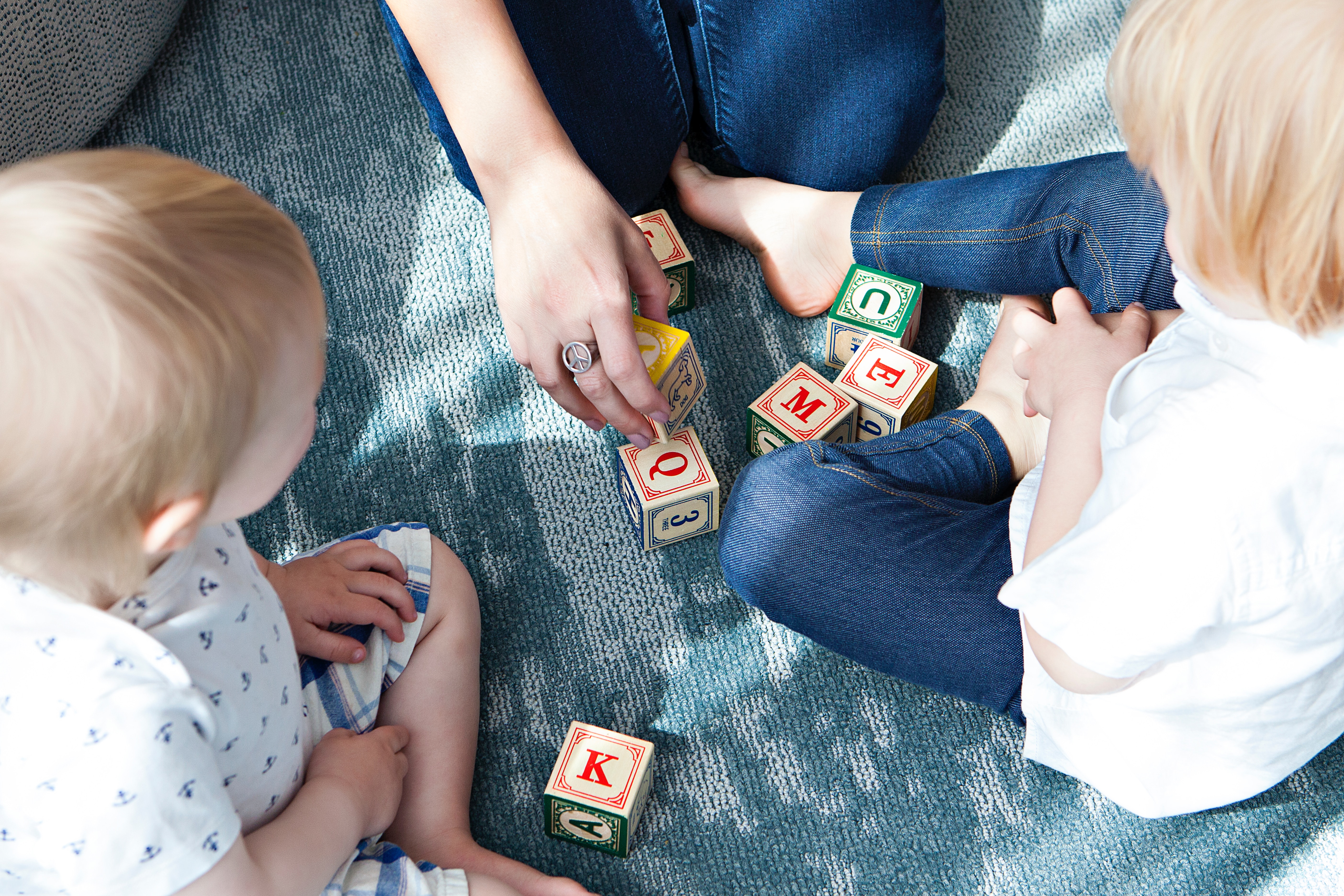 babysitter-playing-with-kids