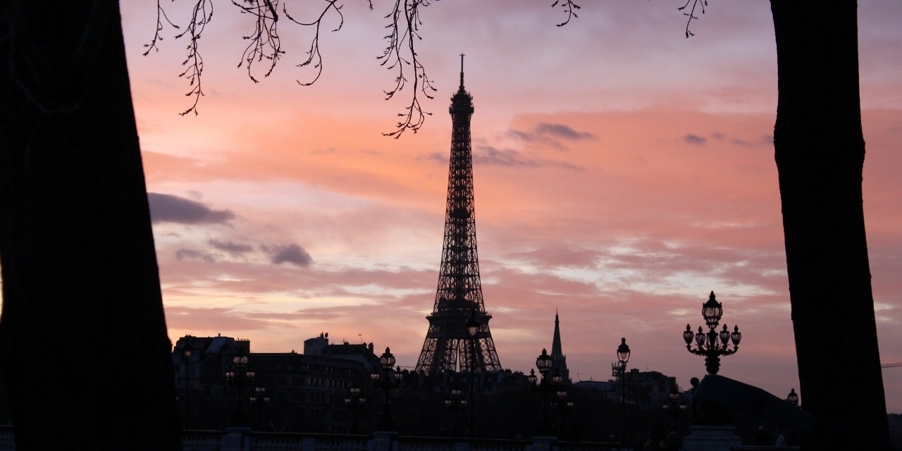 What are the risks and how to avoid them in Paris ?